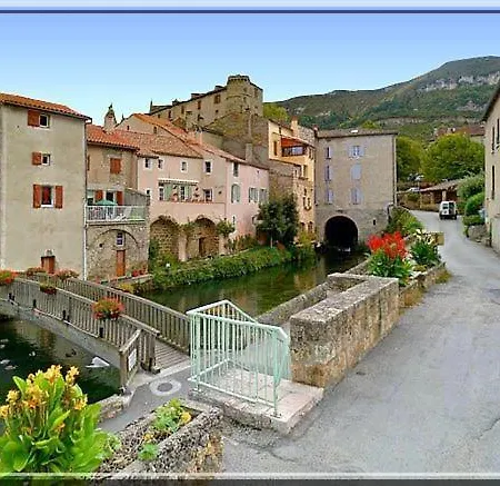 게스트하우스 D Hotes Independante Dans Village Medieval 3*