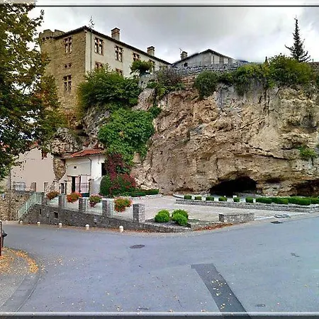Guest house D Hotes Independante Dans Village Medieval Creissels